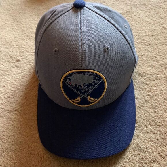 Buffalo Sabres Est. 1970 Size S/M Ball Cap - Picture 1 of 7